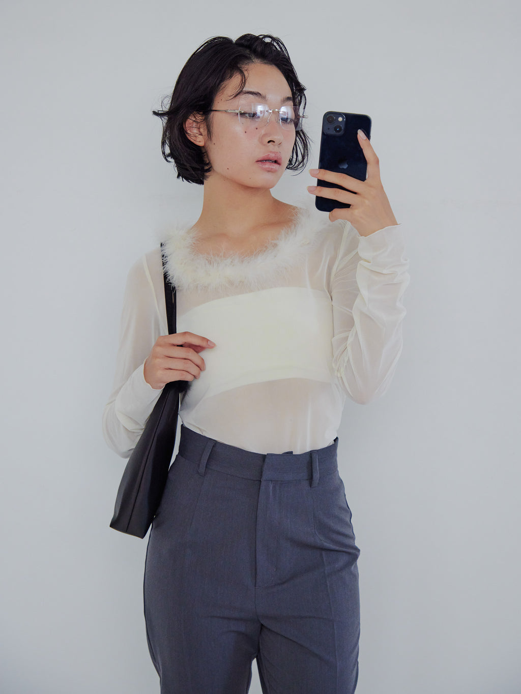 Fur trimmed sheer top クリーム size:M model:161cm 富樫かなえ