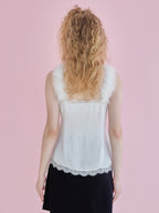 Fur shoulder satin camisole ホワイト size:M model:173cm Olesia