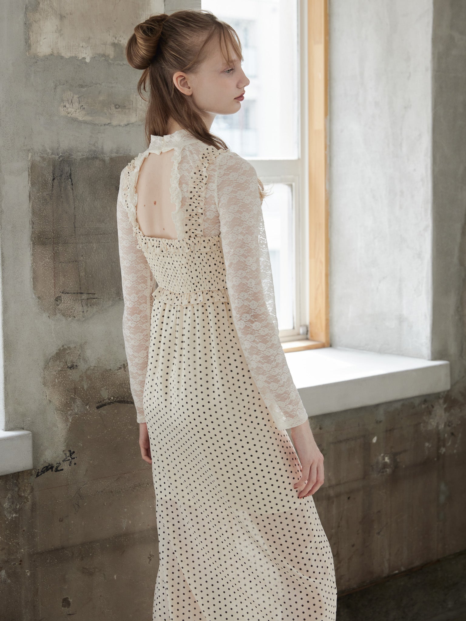 Frill slit cami dress ベージュ size:M model:173cm DASHA.G