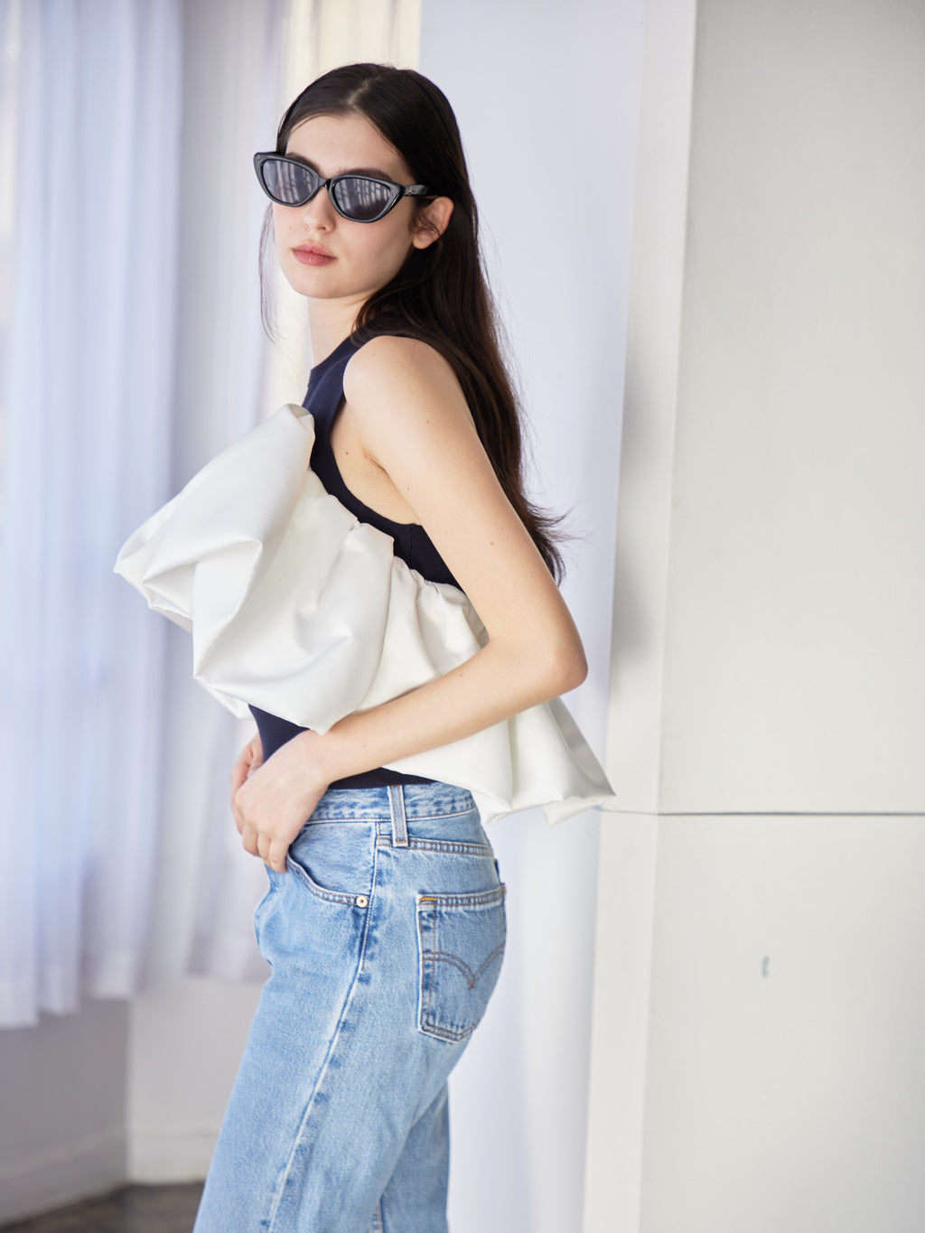 Voluminous frill knit top ネイビー size:M model:172cm GINEVRA