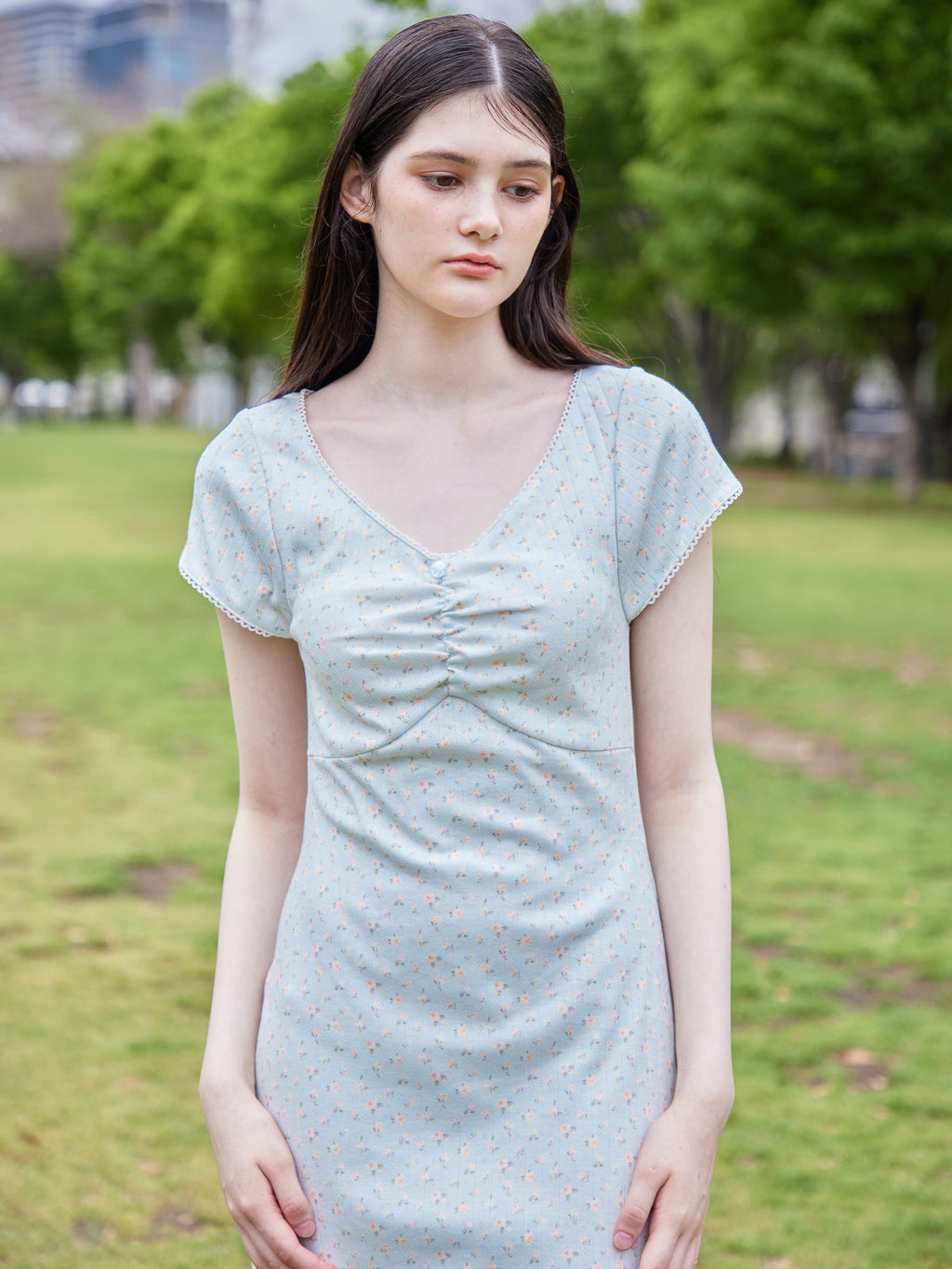 Back open print cut dress サックス size:M model:170cm ALICE