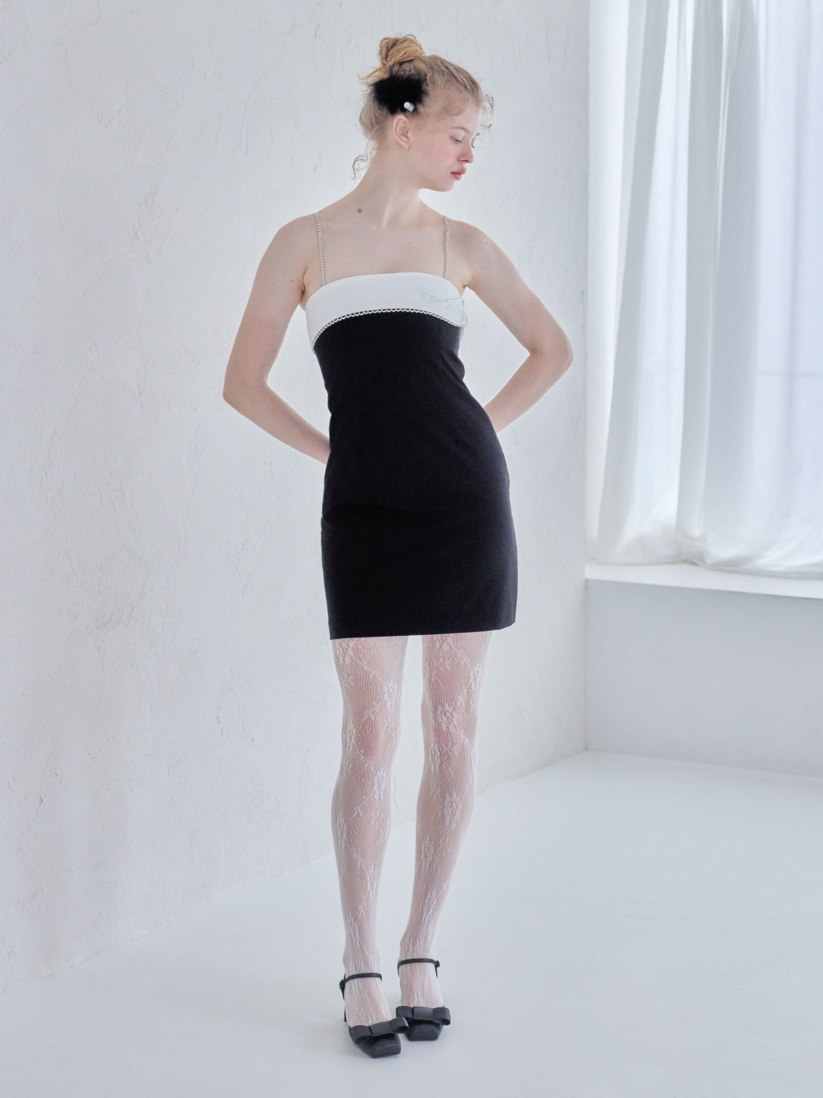 Rhinestone mini dress ブラック size:M model:173cm Olesia
