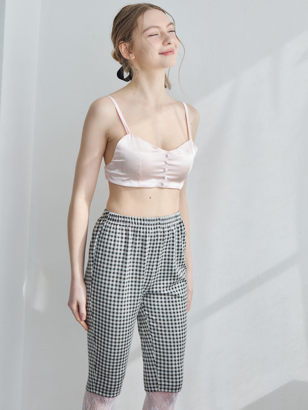 Satin bra top ピンク size:M model:171cm ANIUTA