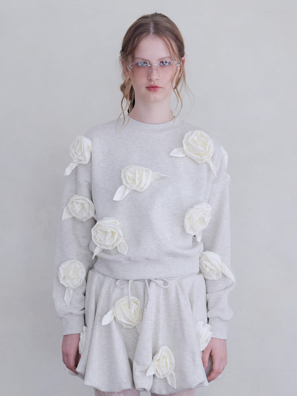 Many rose sweat top グレー size:M model:173cm ALINA