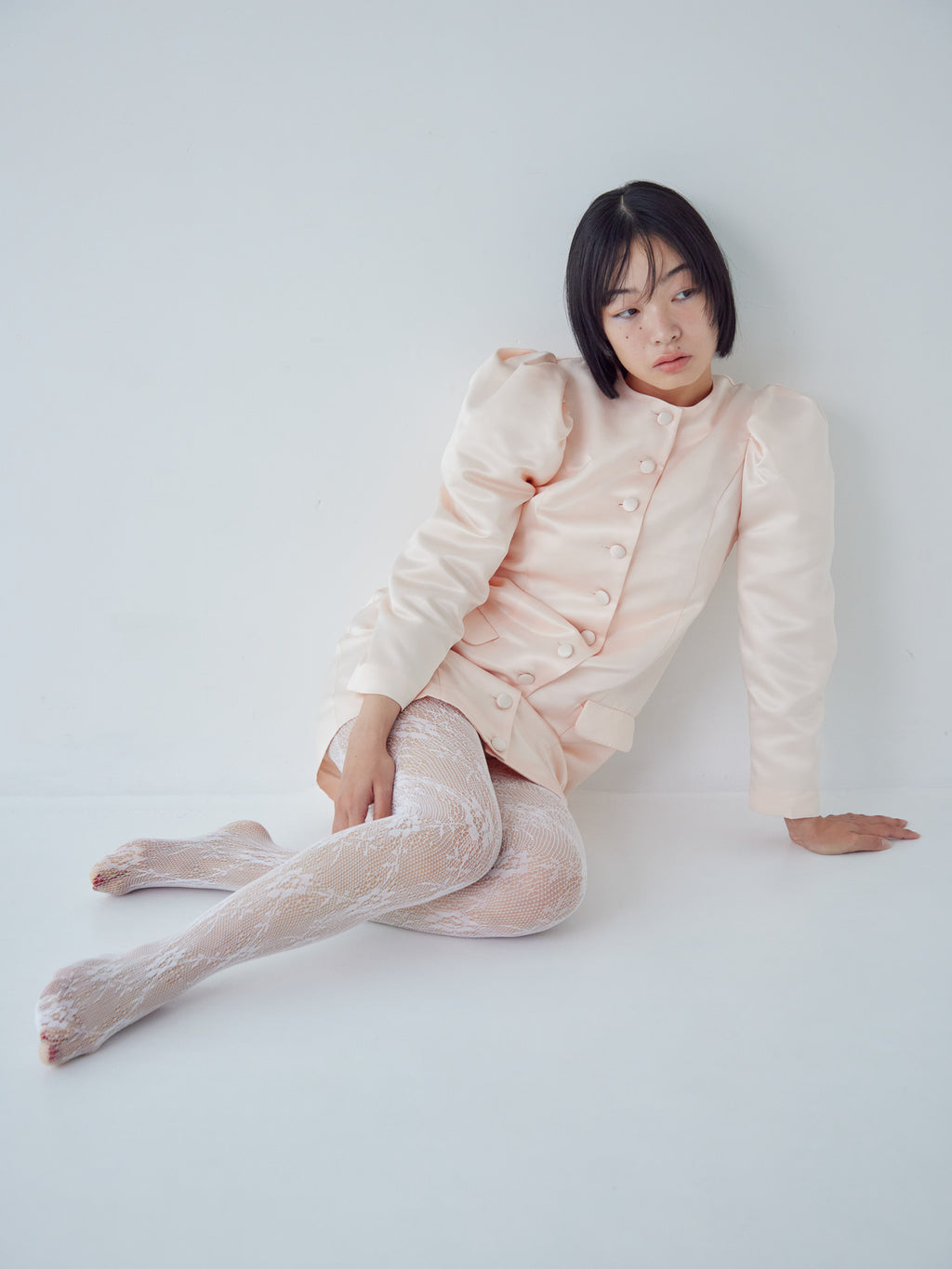 Volume sleeve mini dress ピンクベージュ size:M model:161cm 富樫かなえ