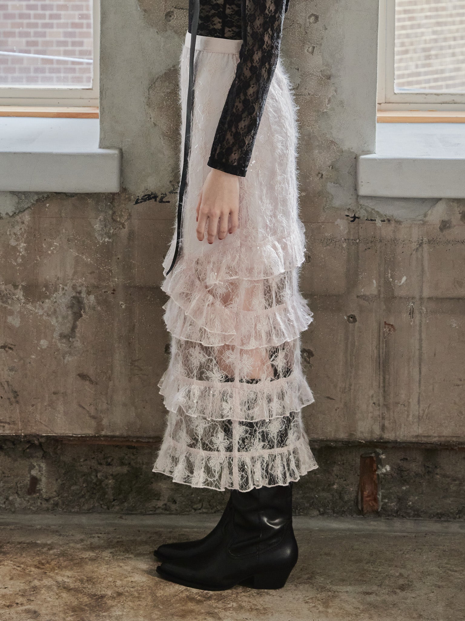 Shiny lace tiered skirt ピンク size:M model:173cm DASHA.G