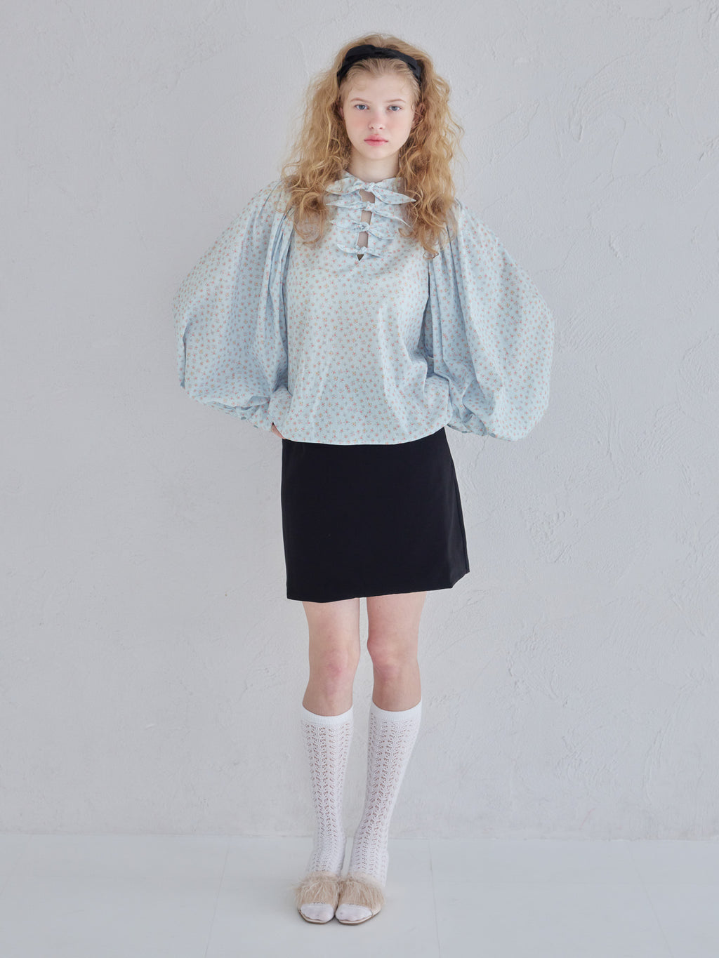 Many ribbon volume sleeve blouse ブルー size:M model:173cm Olesia