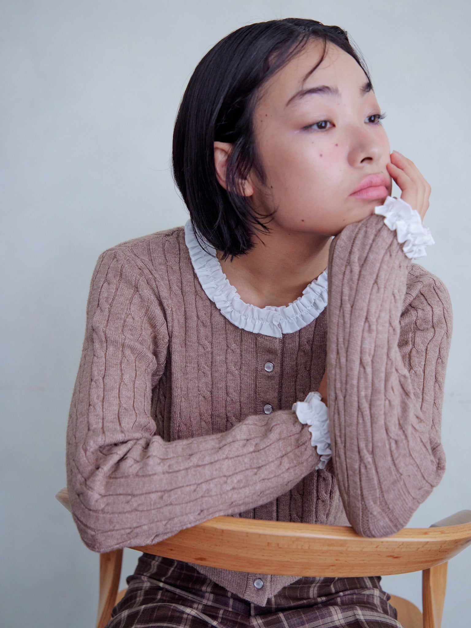 Frilly cable knit cardigan モカ size:M model:161cm 富樫かなえ