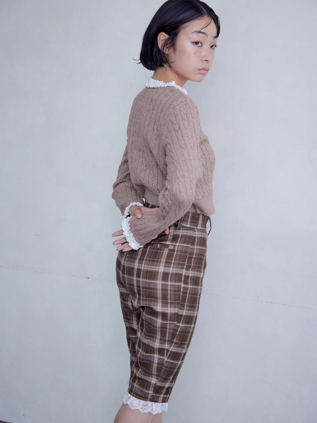 Hem lace sabrina pants ブラウン size:M model:161cm 富樫かなえ