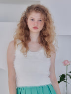 Back open shaggy knit tank top ホワイト size:M model:173cm Olesia