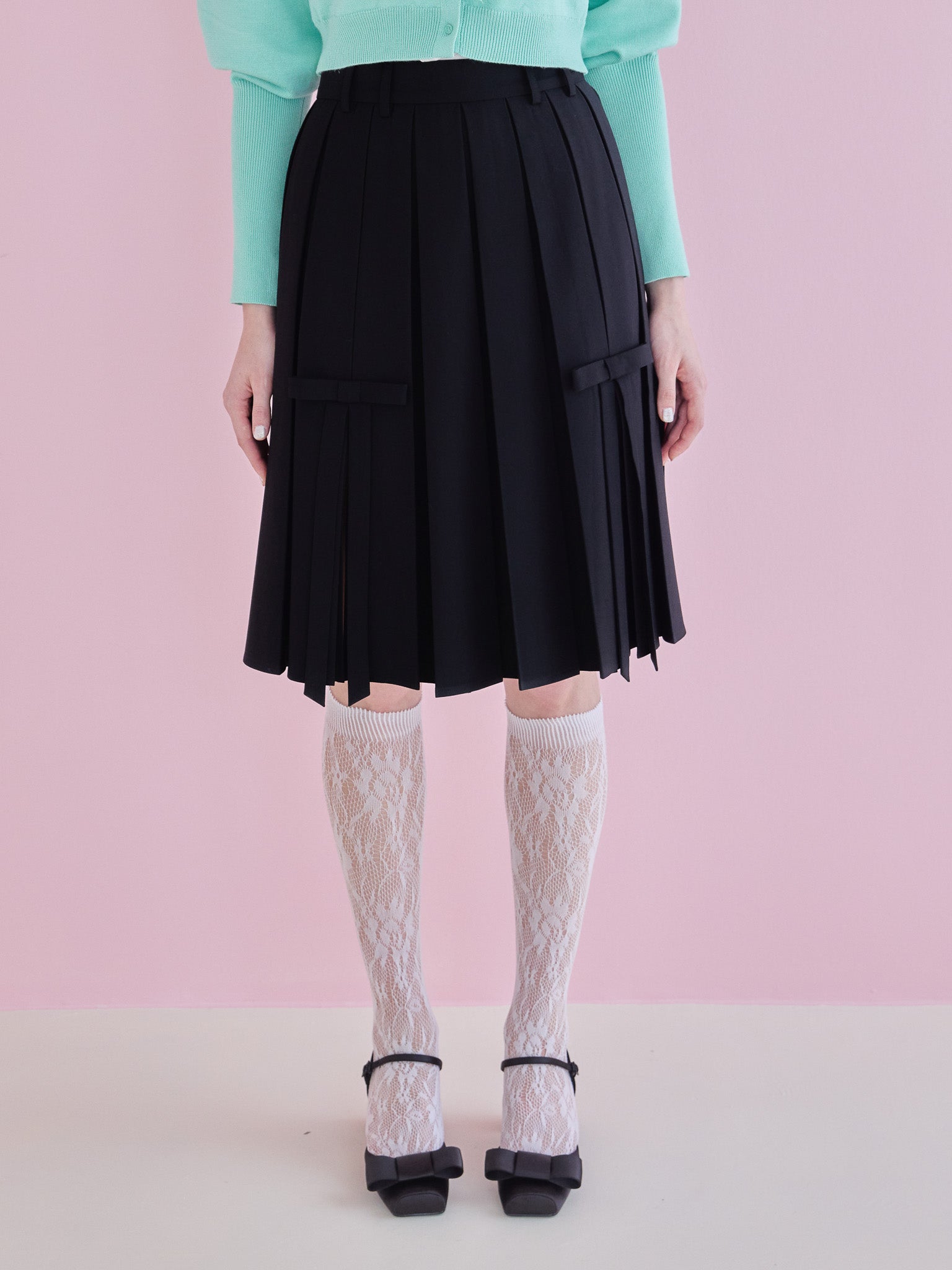 Ribbon slit pleated skirt ブラック size:M model:173cm Olesia