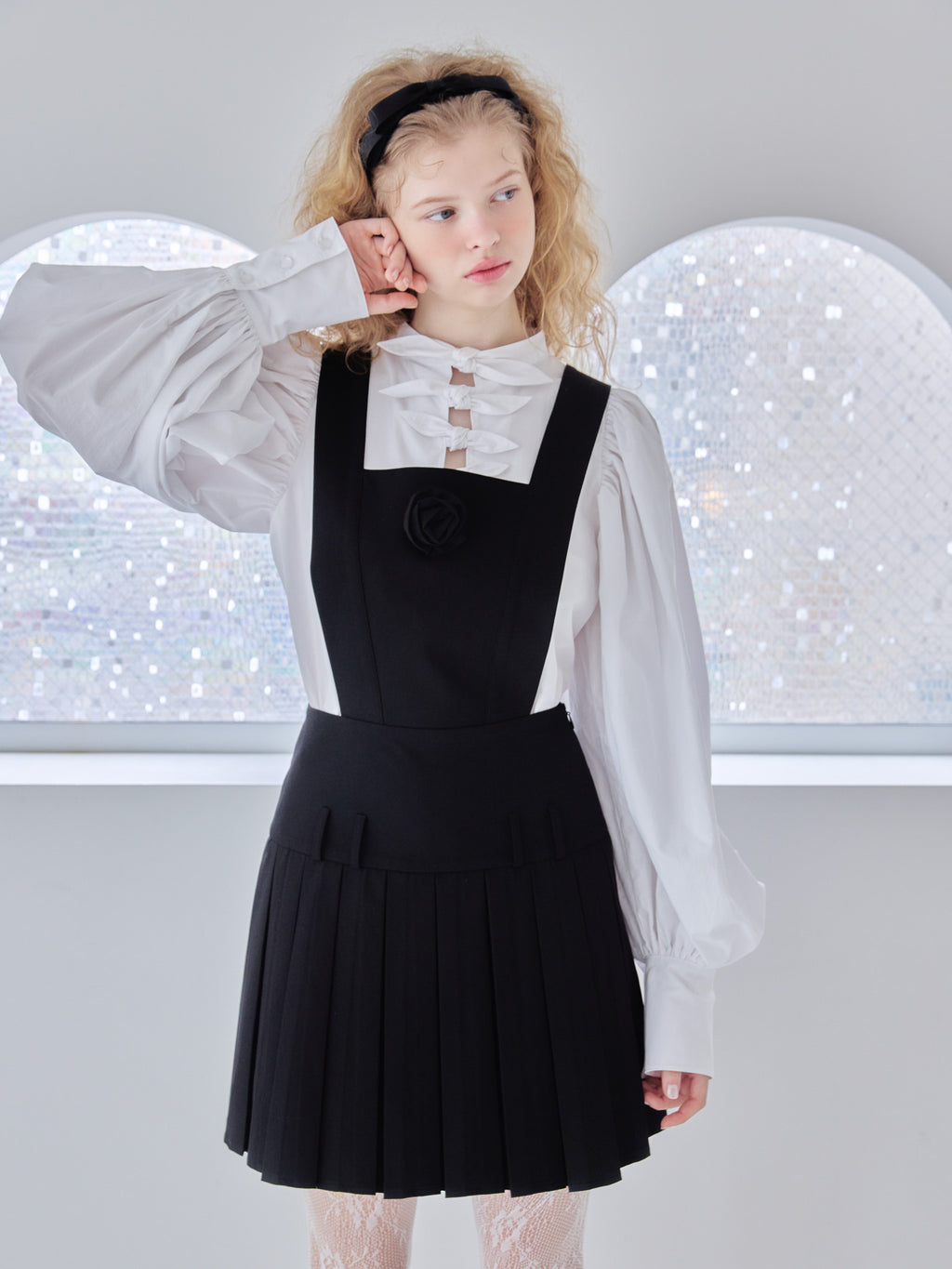 Rose pleated apron dress ブラック size:M model:173cm Olesia