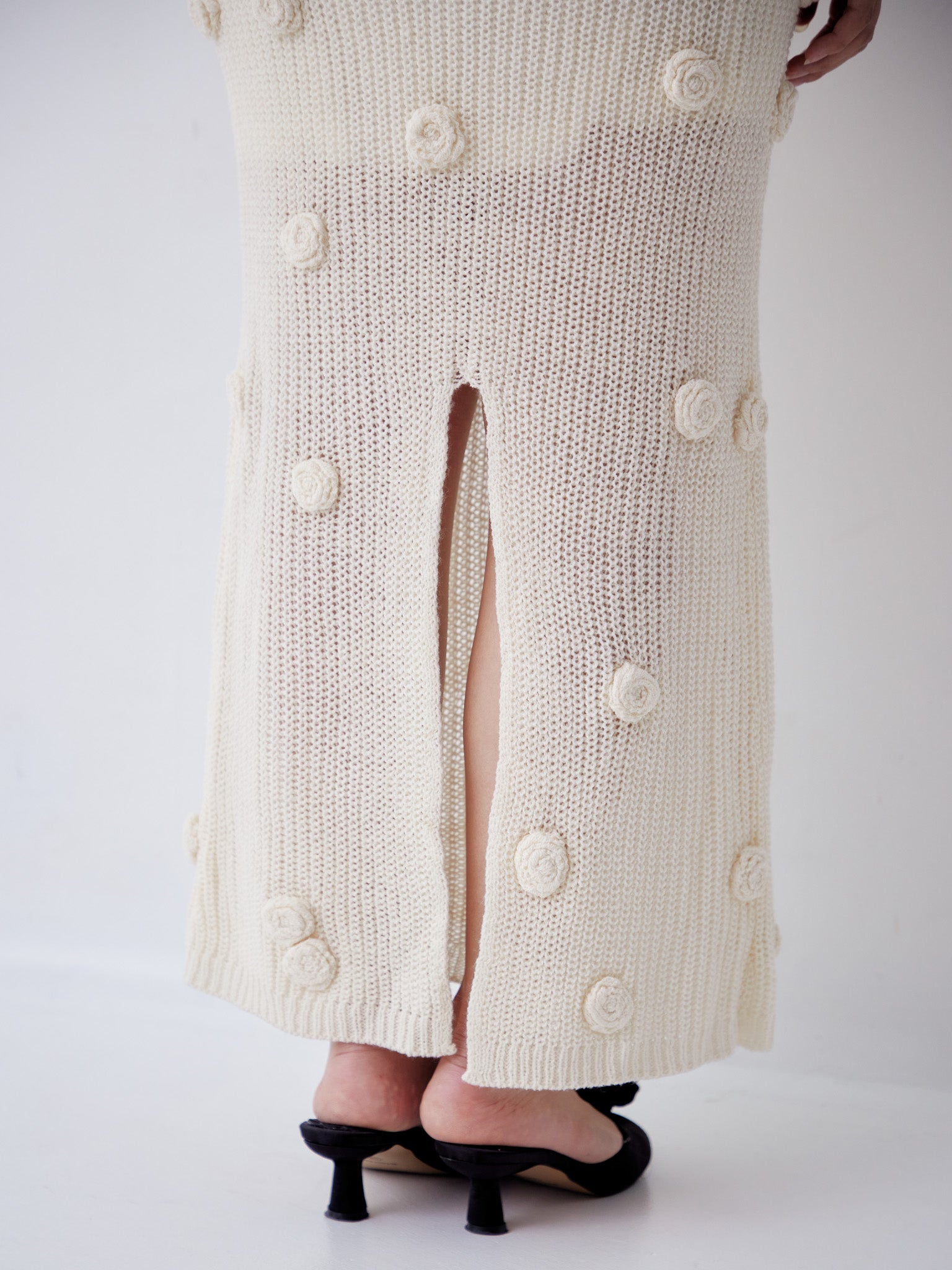 Rose knit hoodie dress ホワイト size:M model:161cm 富樫かなえ