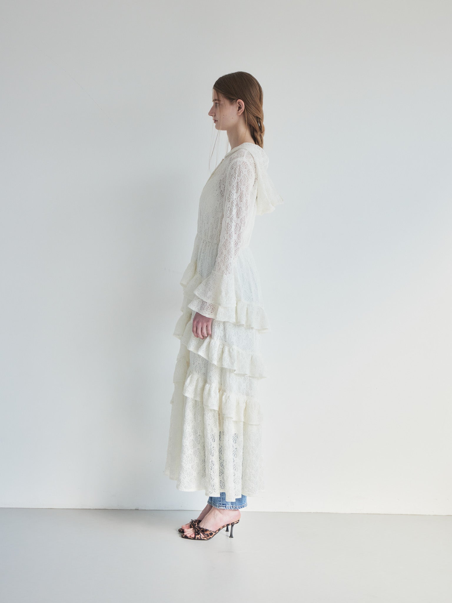 Hoodie race dress アイボリー size:M model:174cm LERA