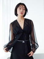 Rose sheer blouse ブラック size:M model:161cm 富樫かなえ