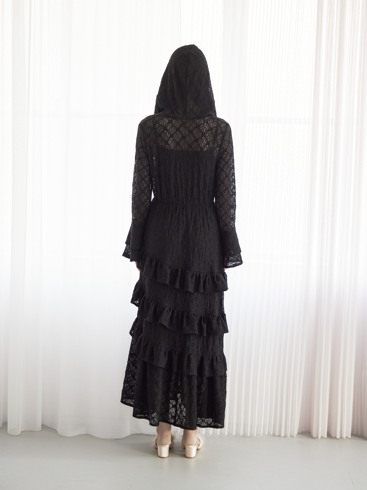 Hoodie race dress ブラック size:M model:174cm LERA
