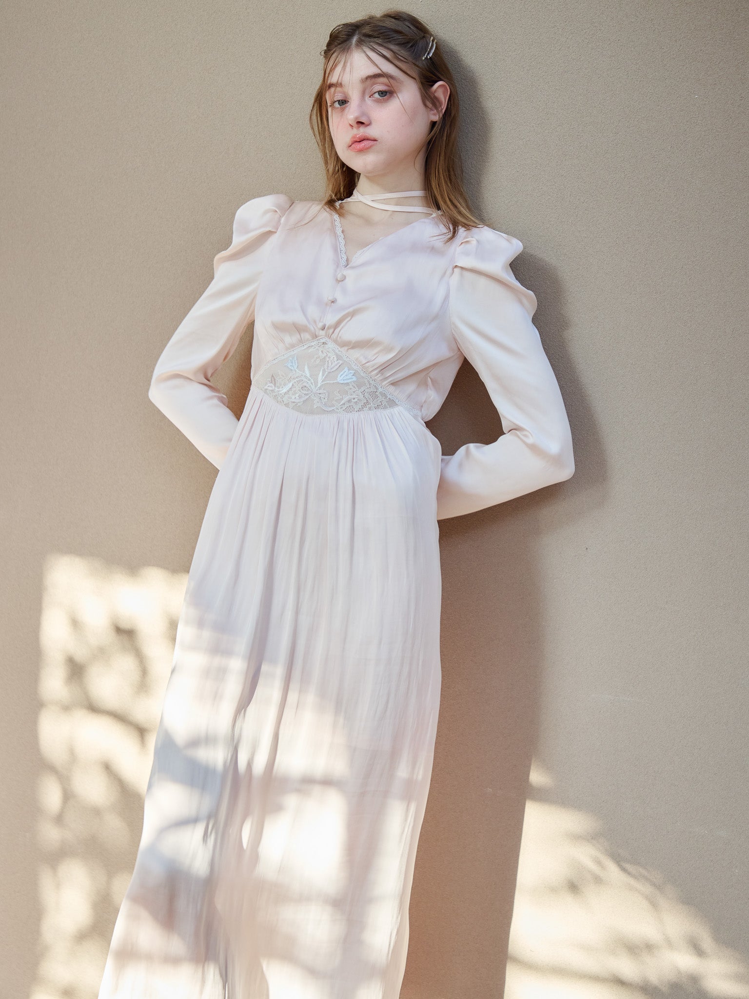 Tulip embroidered dress ピンクベージュ size:M model:174cm KATERYNA