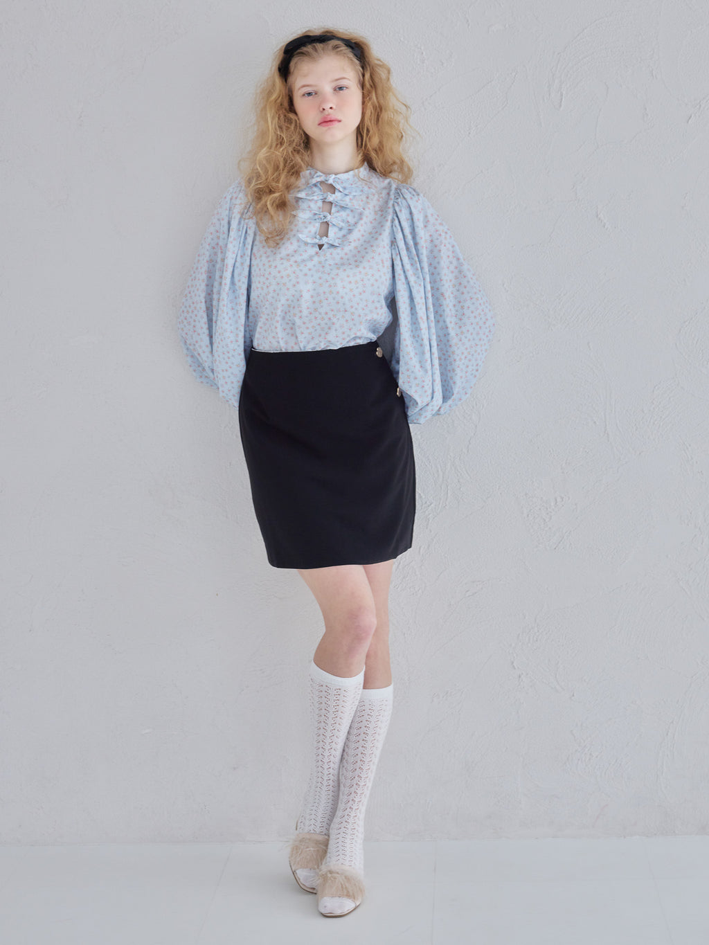 Lace lined mini skirt ブラック size:M model:173cm Olesia