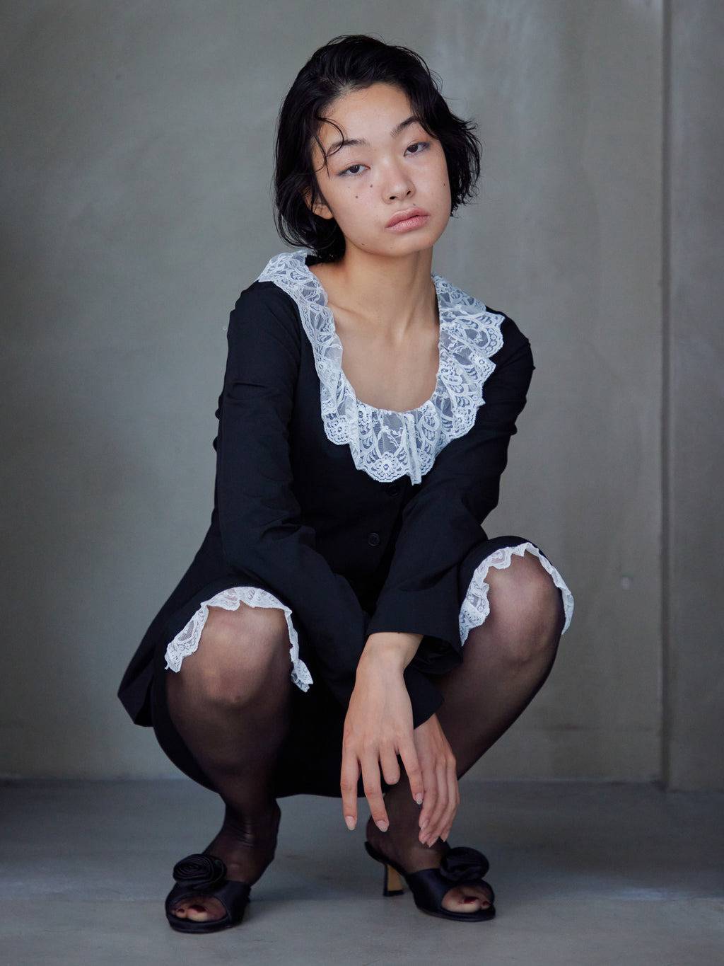 Lace trimmed tailored blouse ブラック size:M model:161cm 富樫かなえ