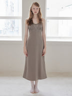 Ribbon embroidered satin cami dress モカ size:M model:173cm DASHA.G
