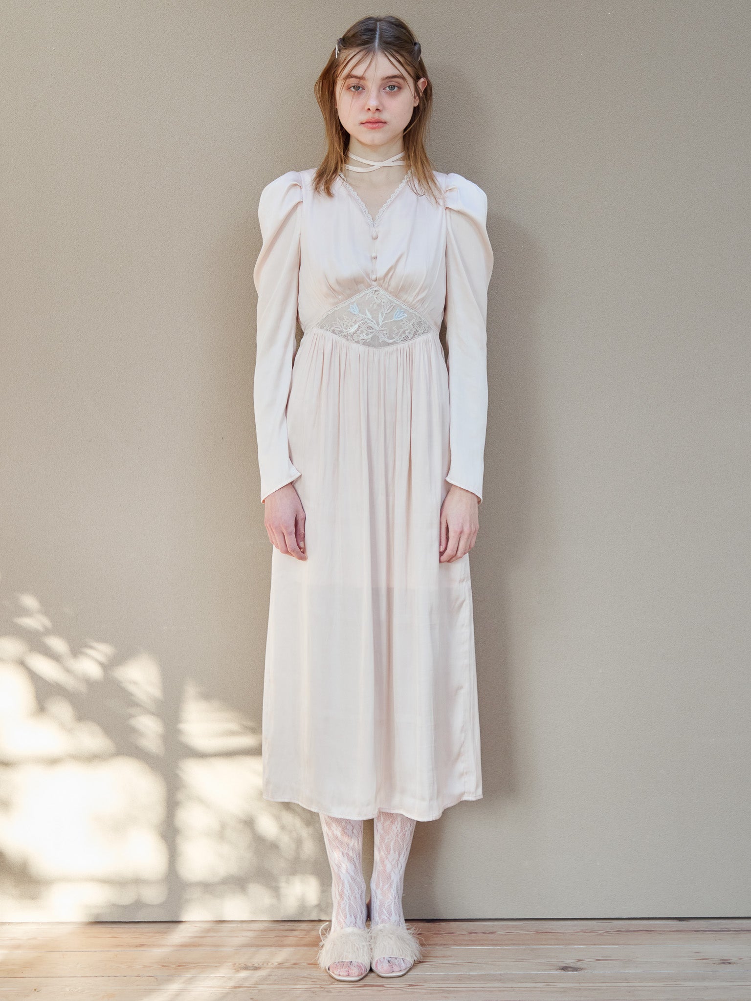 Tulip embroidered dress ピンクベージュ size:M model:174cm KATERYNA