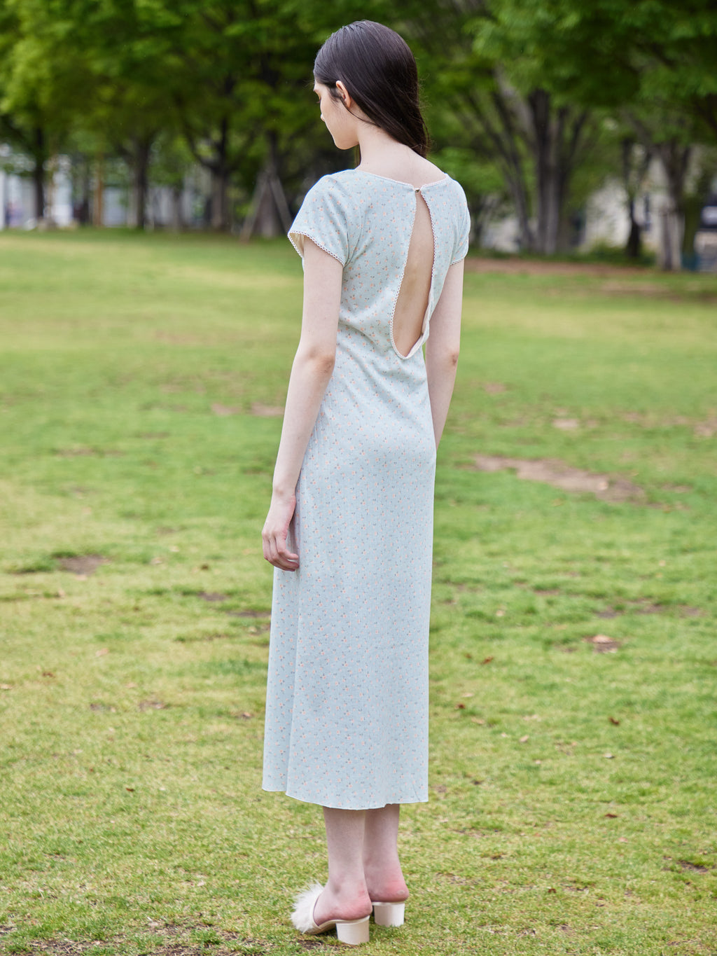 Back open print cut dress サックス size:M model:170cm ALICE