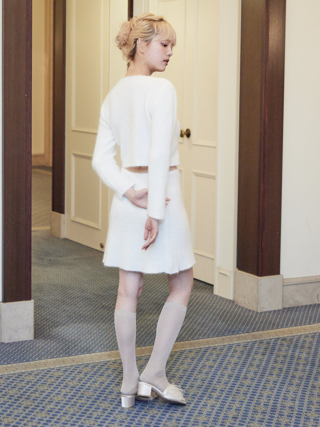 Shell button shaggy cardigan ホワイト size:M model:163cm MINAMI