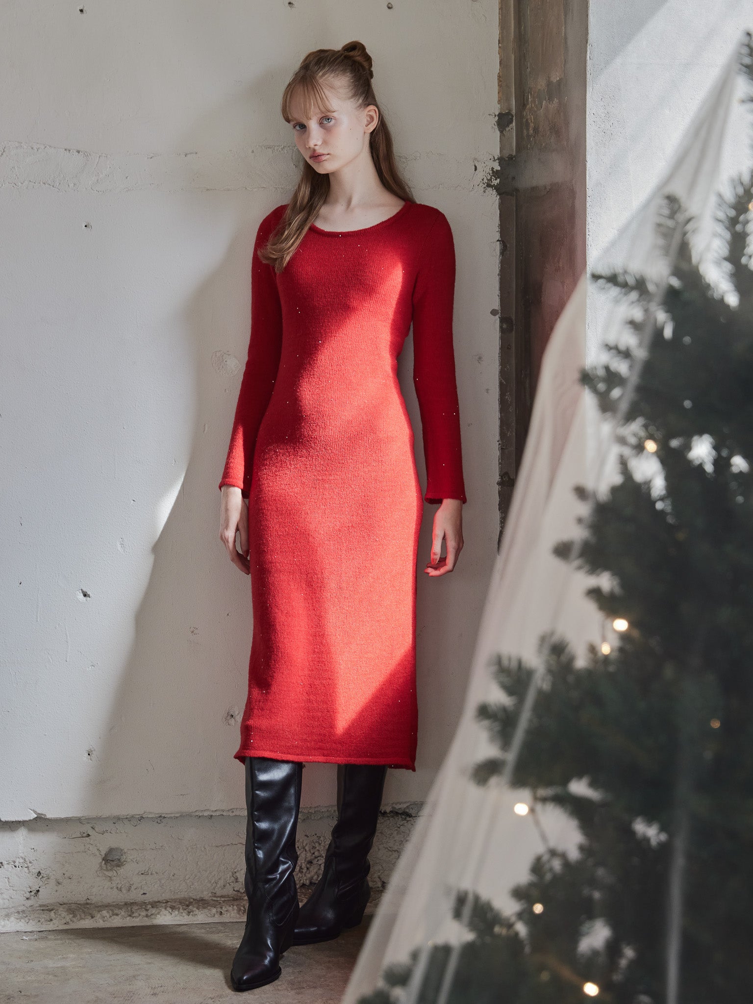 Back open shiny knit dress レッド size:M model:173cm DASHA.G