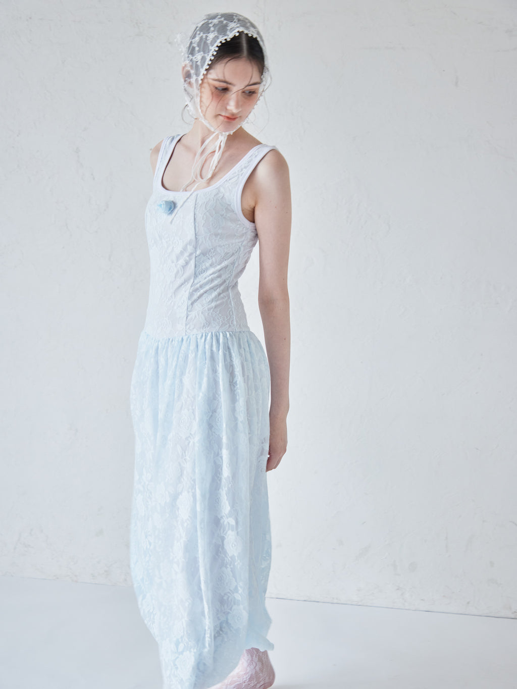 Low switching rose lace dress サックス size:M model:170cm ALICE