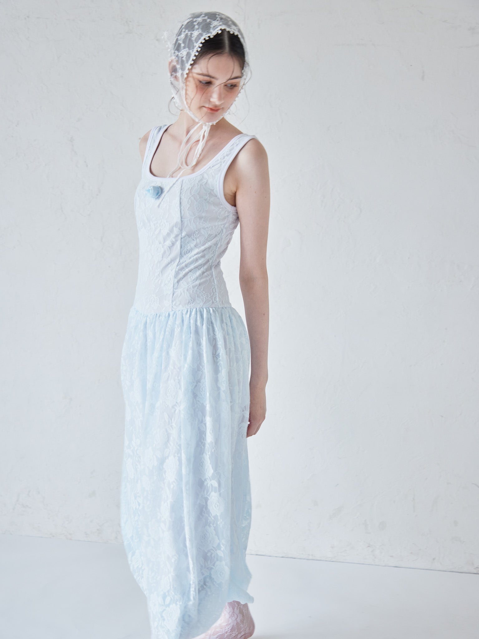 Low switching rose lace dress サックス size:M model:170cm ALICE