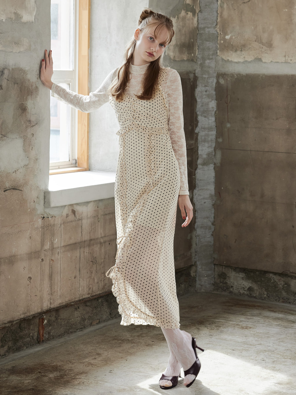 Frill slit cami dress ベージュ size:M model:173cm DASHA.G