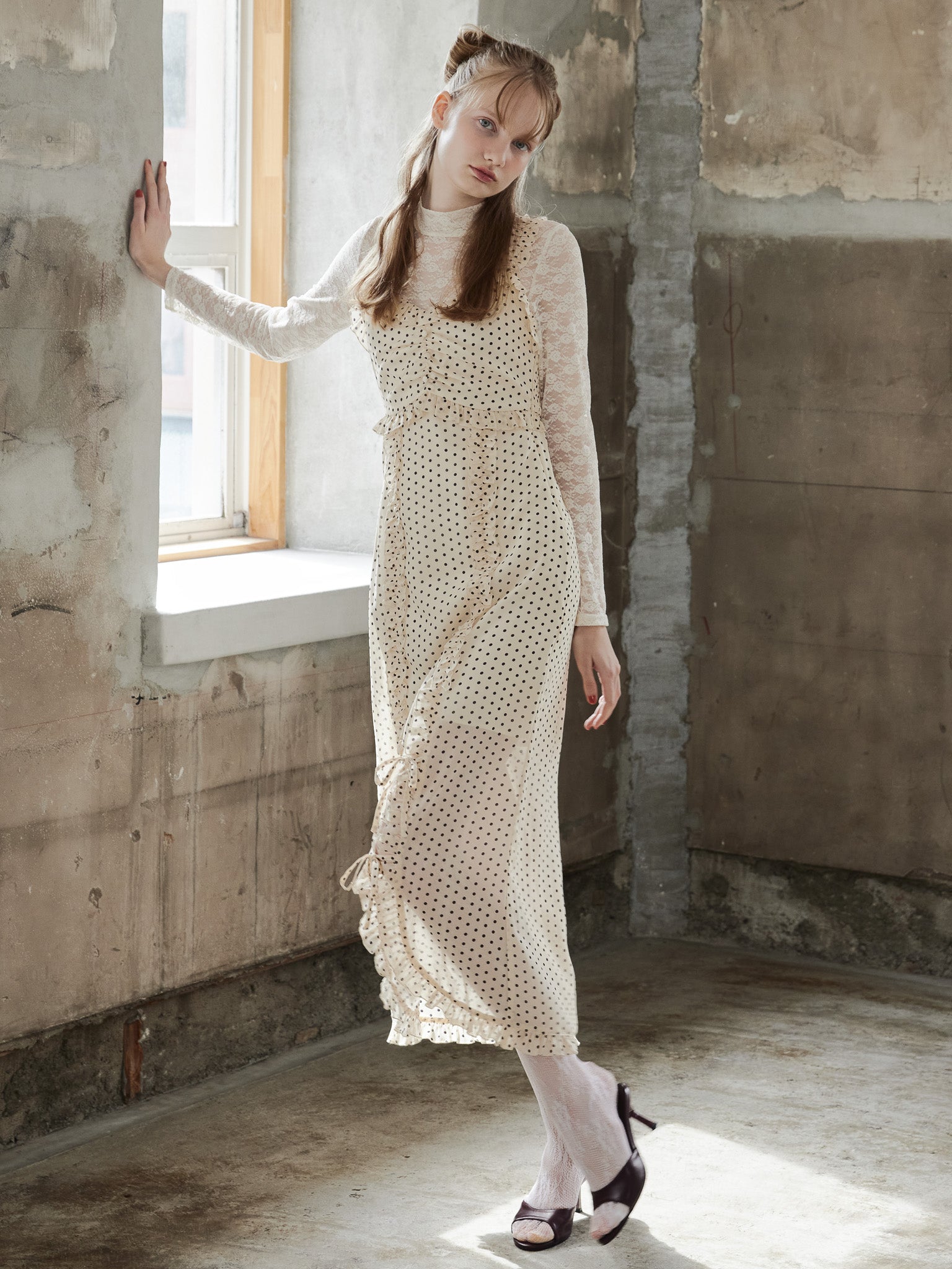 Frill slit cami dress ベージュ size:M model:173cm DASHA.G