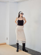Ribbon embroidered lace tight skirt ピンク