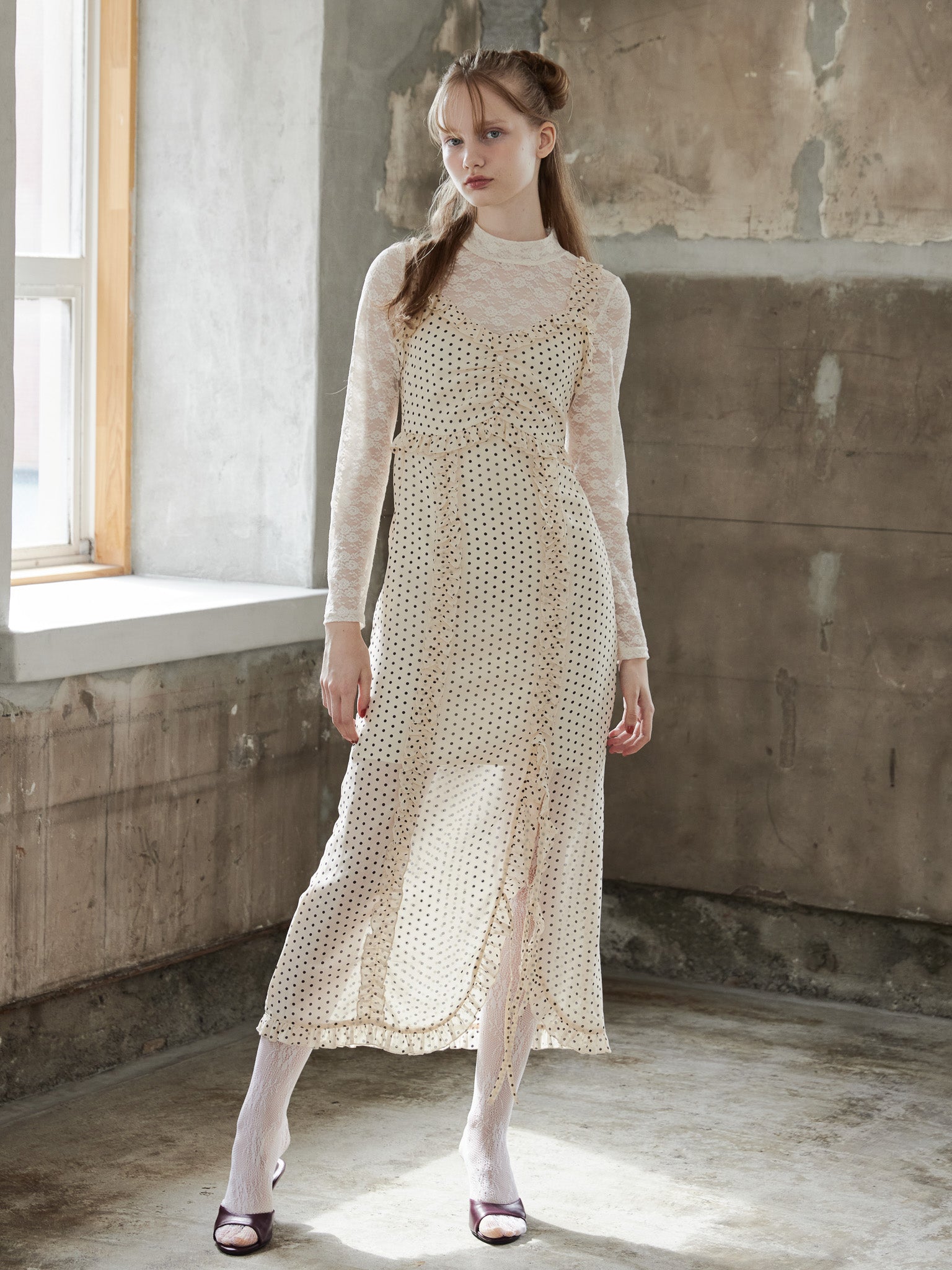 Frill slit cami dress ベージュ size:M model:173cm DASHA.G