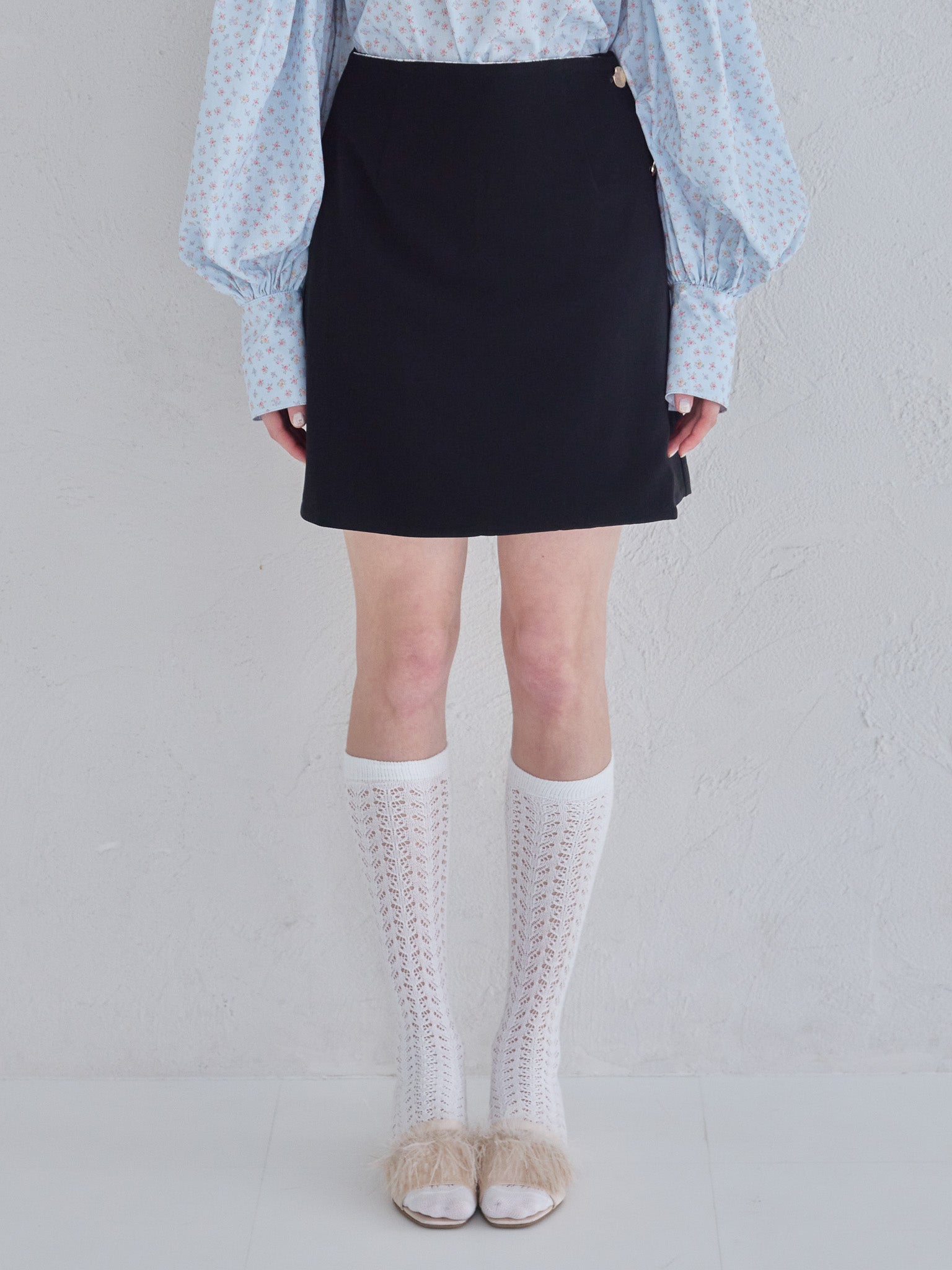 Lace lined mini skirt ブラック size:M model:173cm Olesia