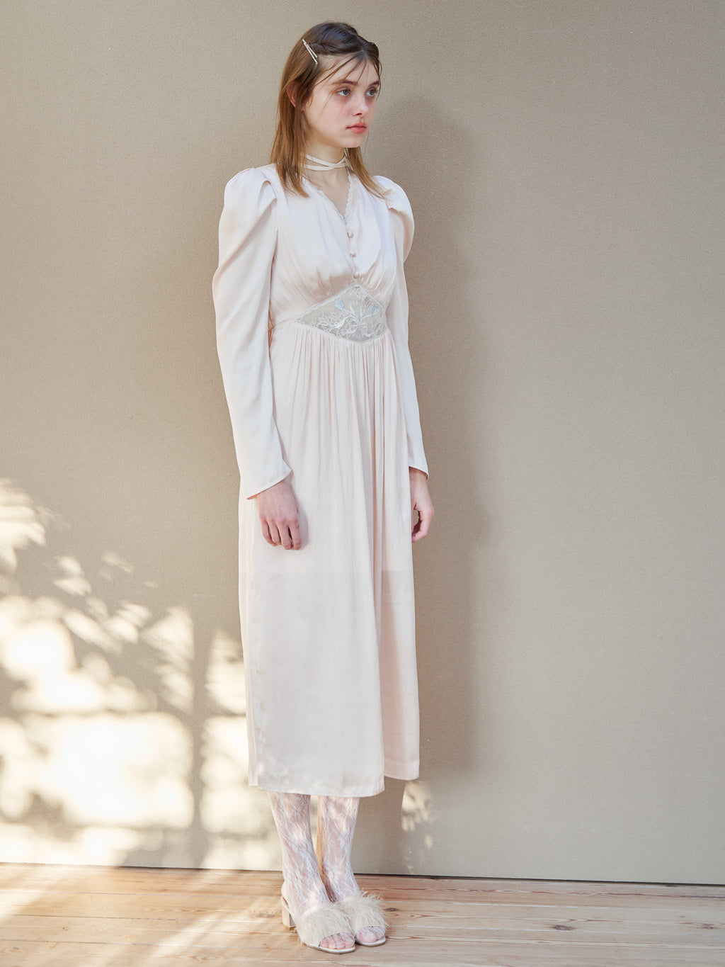 Tulip embroidered dress ピンクベージュ size:M model:174cm KATERYNA