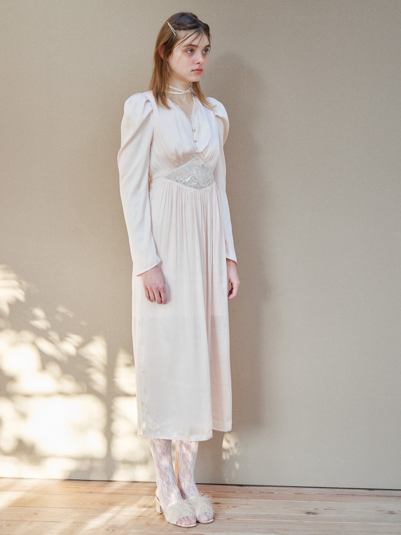 Tulip embroidered dress ピンクベージュ size:M model:174cm KATERYNA