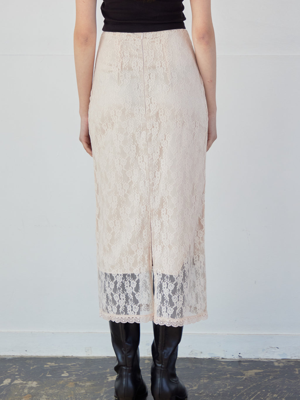 Ribbon embroidered lace tight skirt ピンク