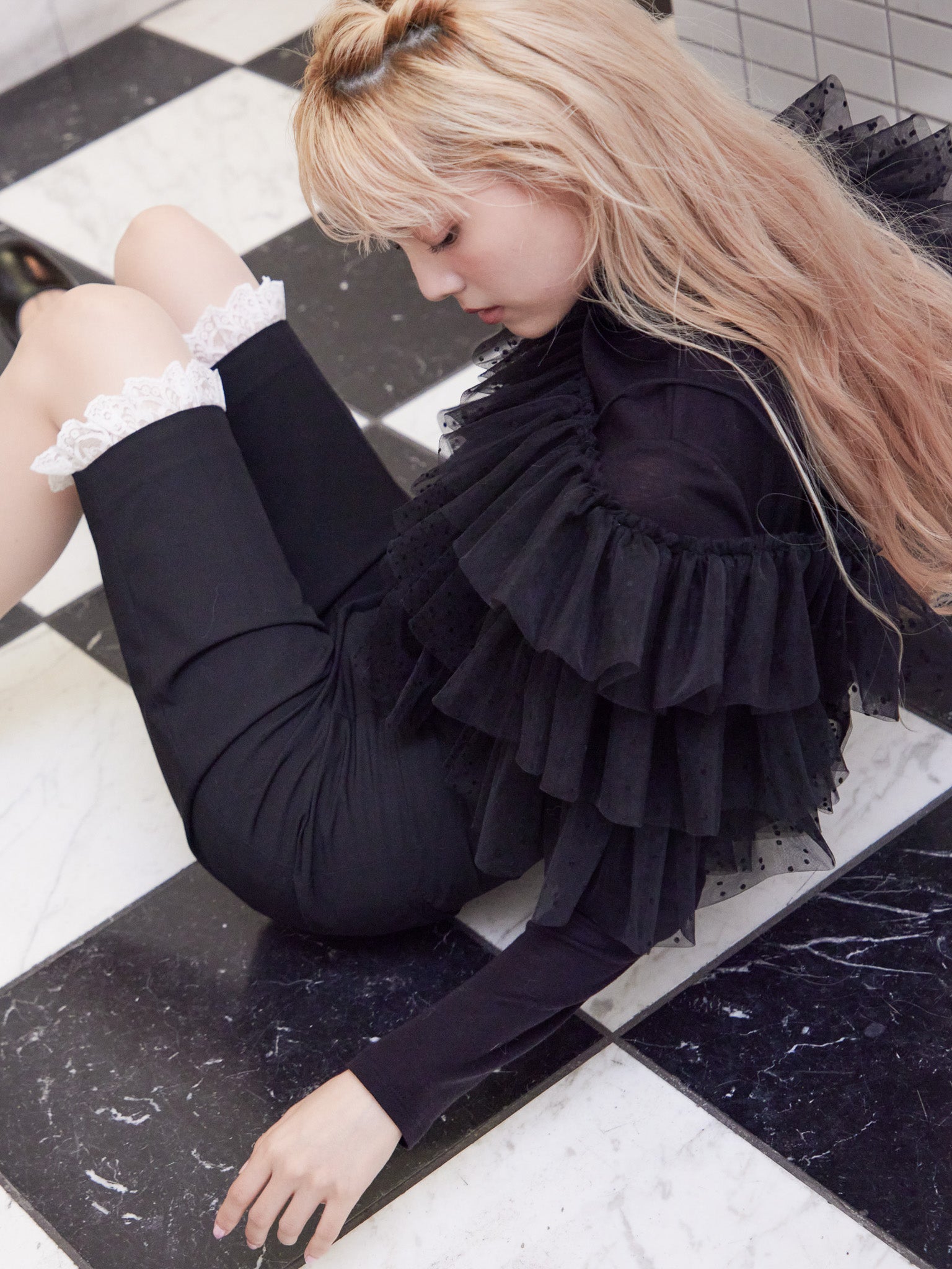 Hem lace sabrina pants ブラック size:M model:163cm MINAMI