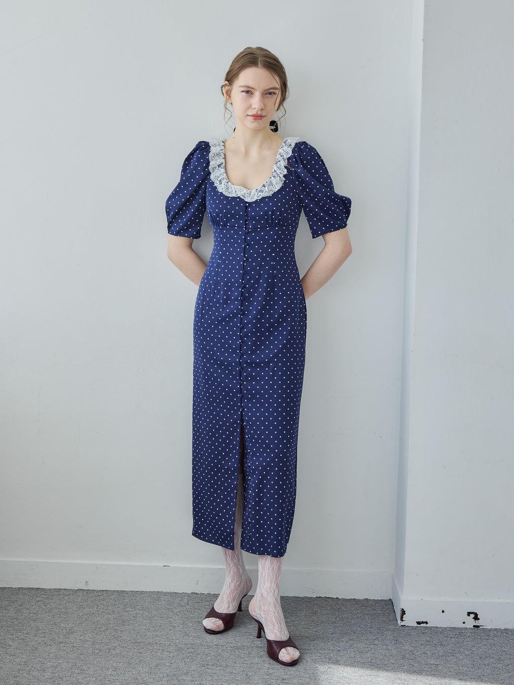 Decollete lace dress ネイビー size:M model:171cm ANIUTA