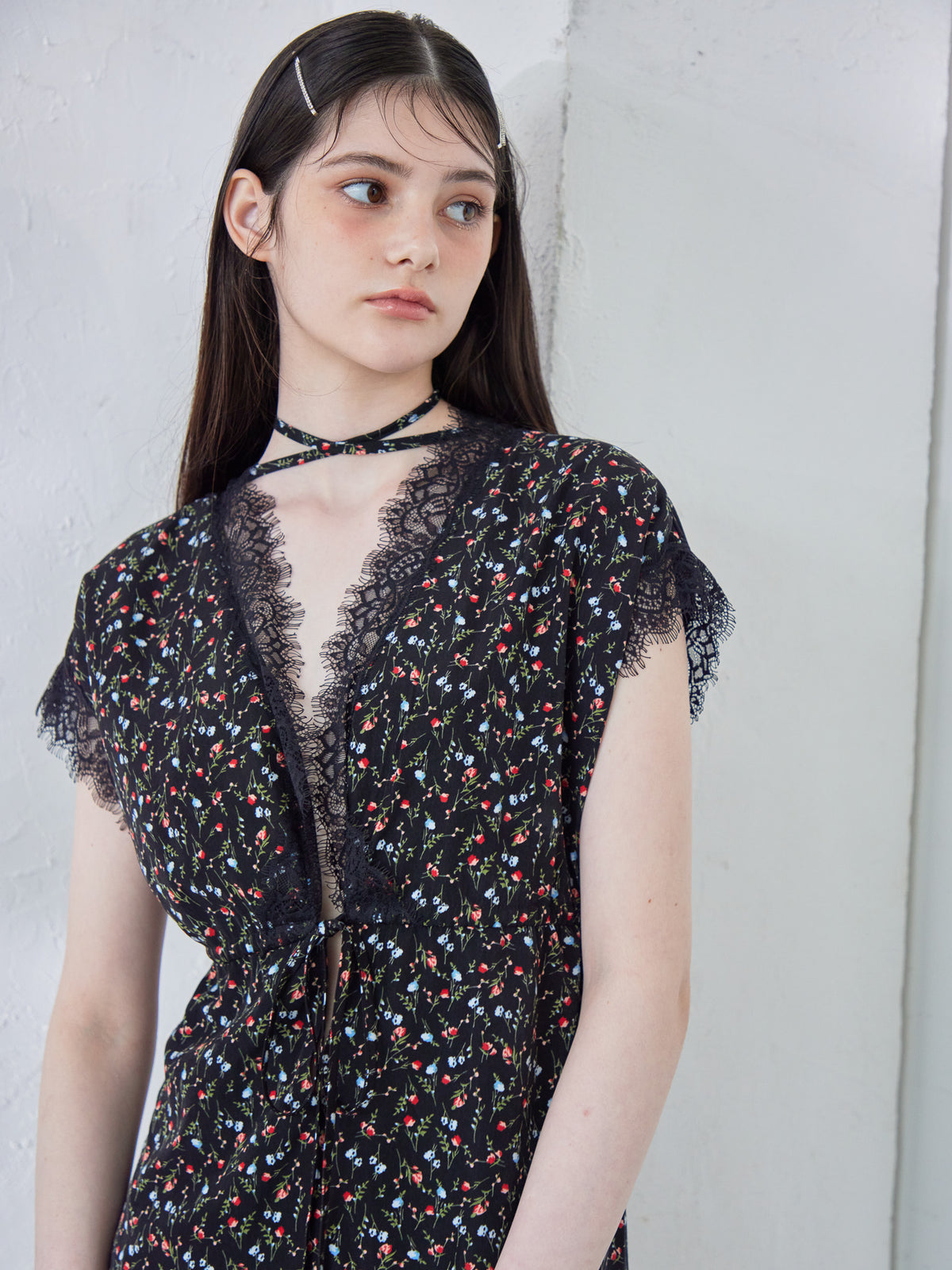 Lace trimming flower dress