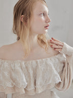 Shiny lace frill knit top ベージュ size:M model:173cm DASHA.G