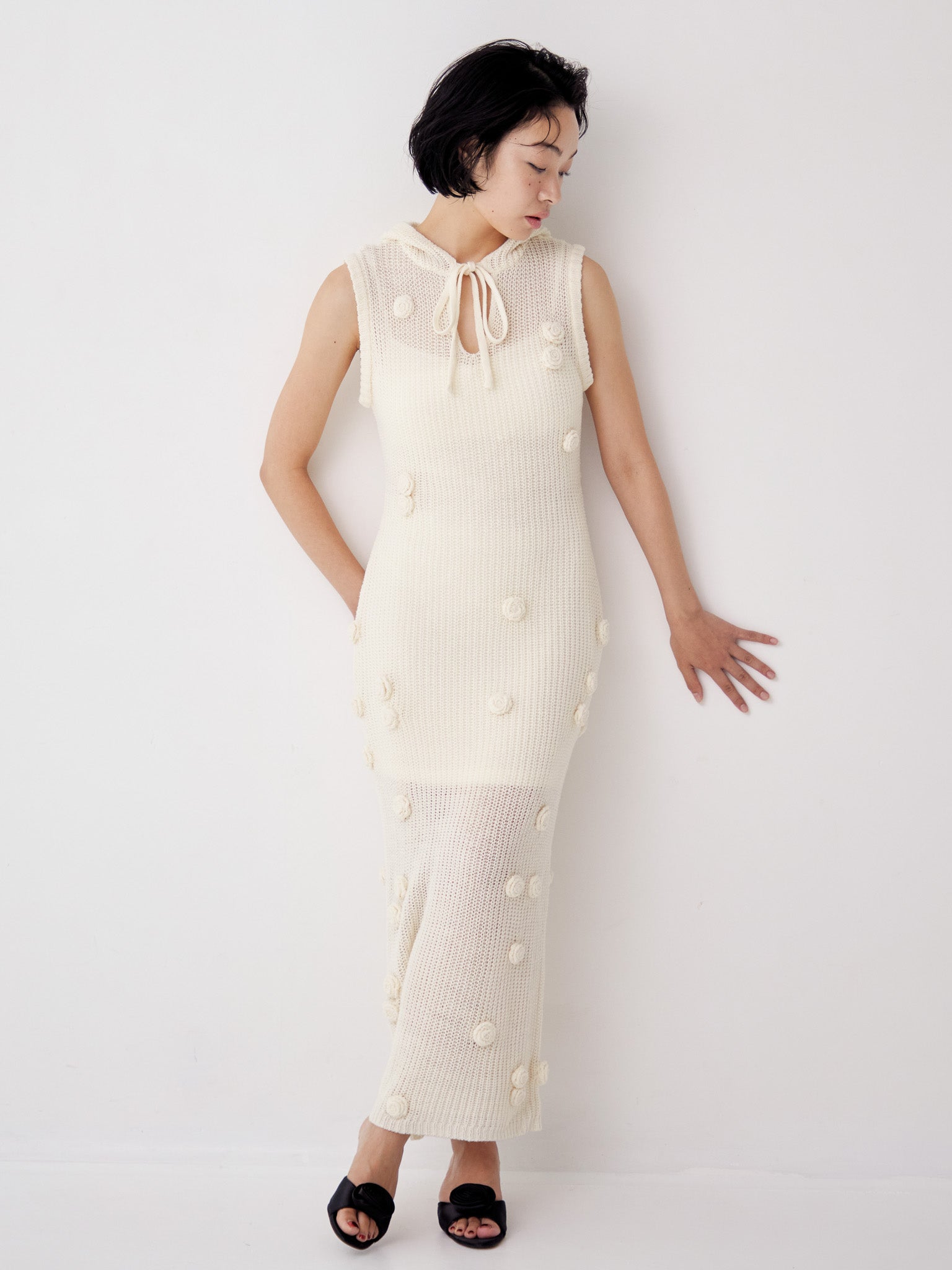 Rose knit hoodie dress ホワイト size:M model:161cm 富樫かなえ