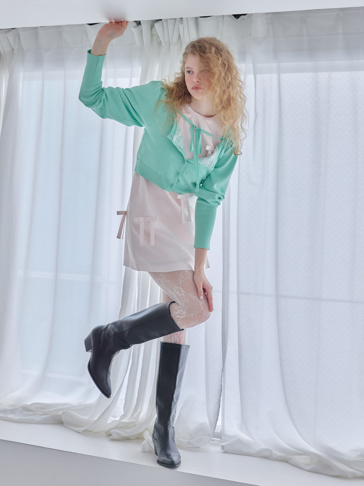 Many ribbon satin mini dress ピンク size:M model:173cm Olesia