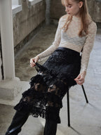 Shiny lace tiered skirt ブラック size:M model:173cm DASHA.G