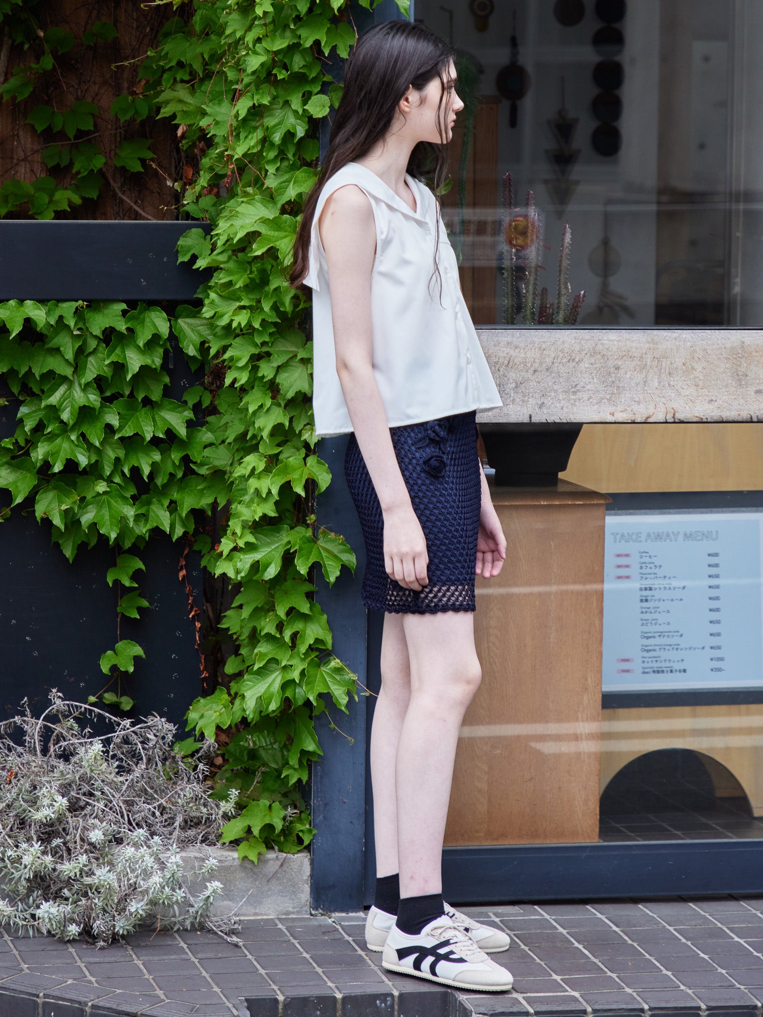 Rose crochet mini skirt ネイビー size:M model:170cm ALICE