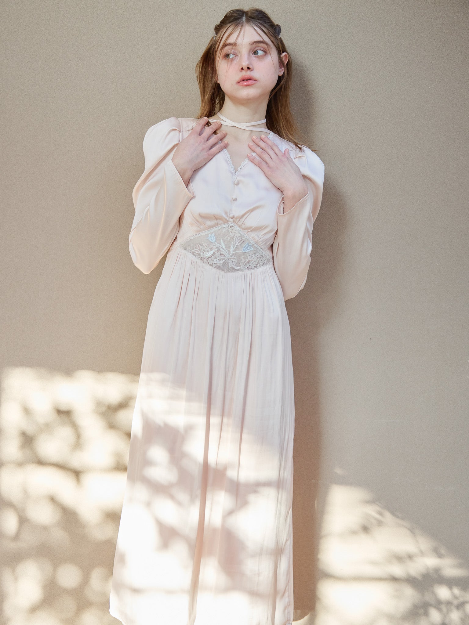 Tulip embroidered dress ピンクベージュ size:M model:174cm KATERYNA