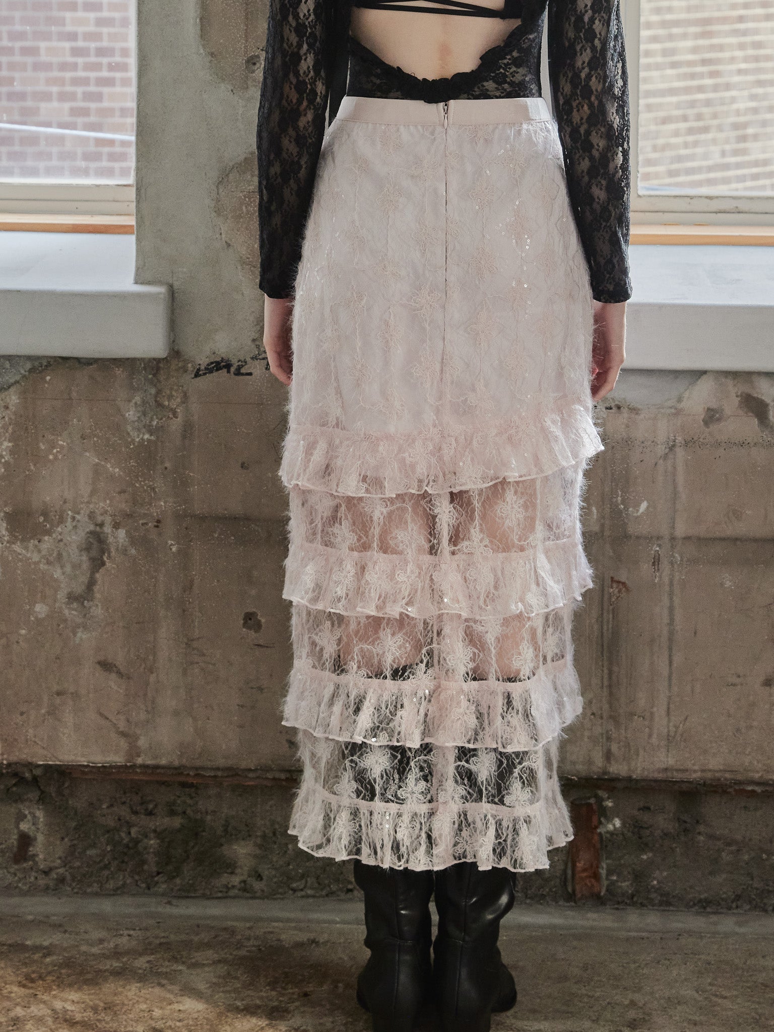 Shiny lace tiered skirt ピンク size:M model:173cm DASHA.G