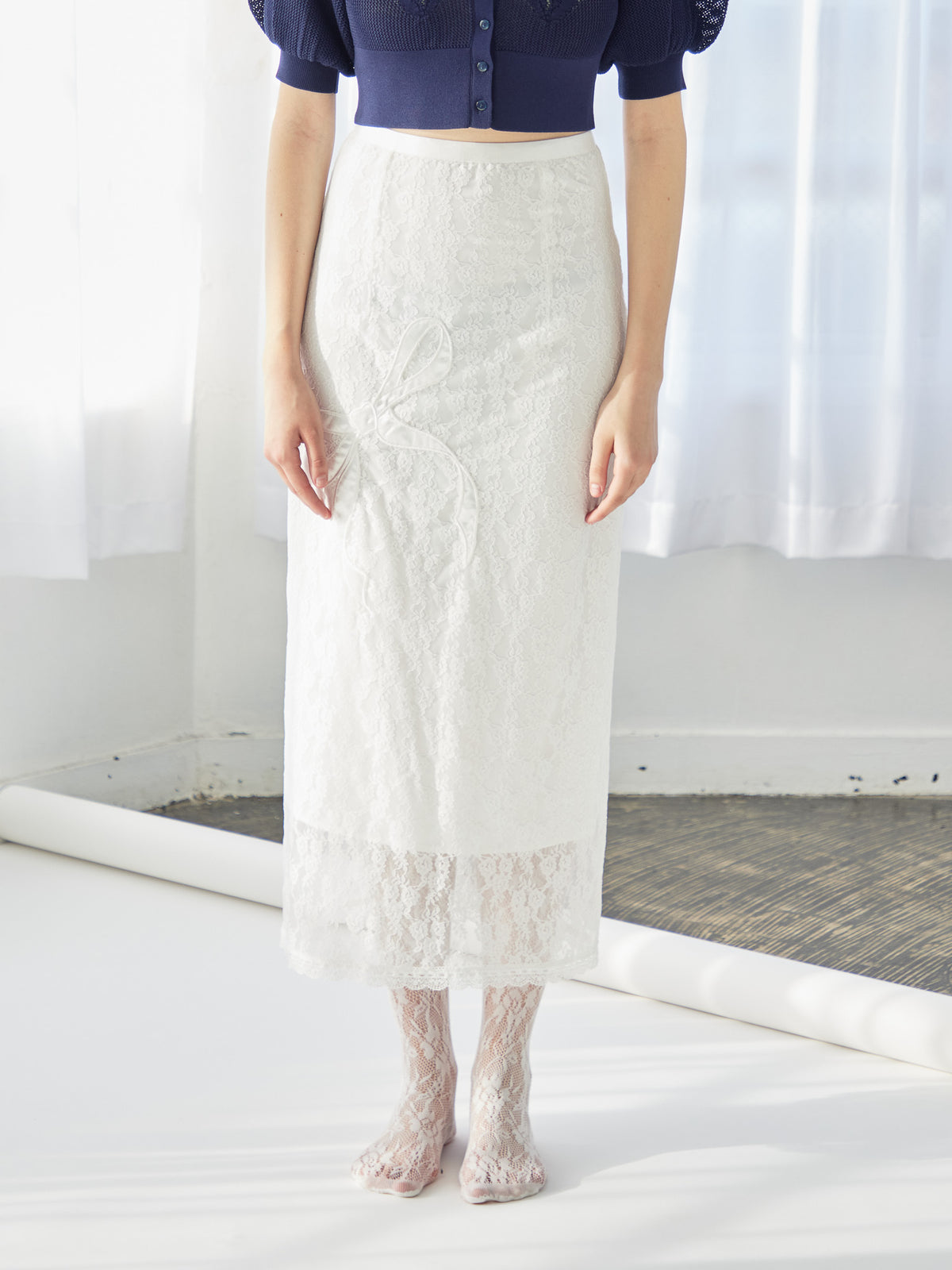 Ribbon embroidered lace tight skirt