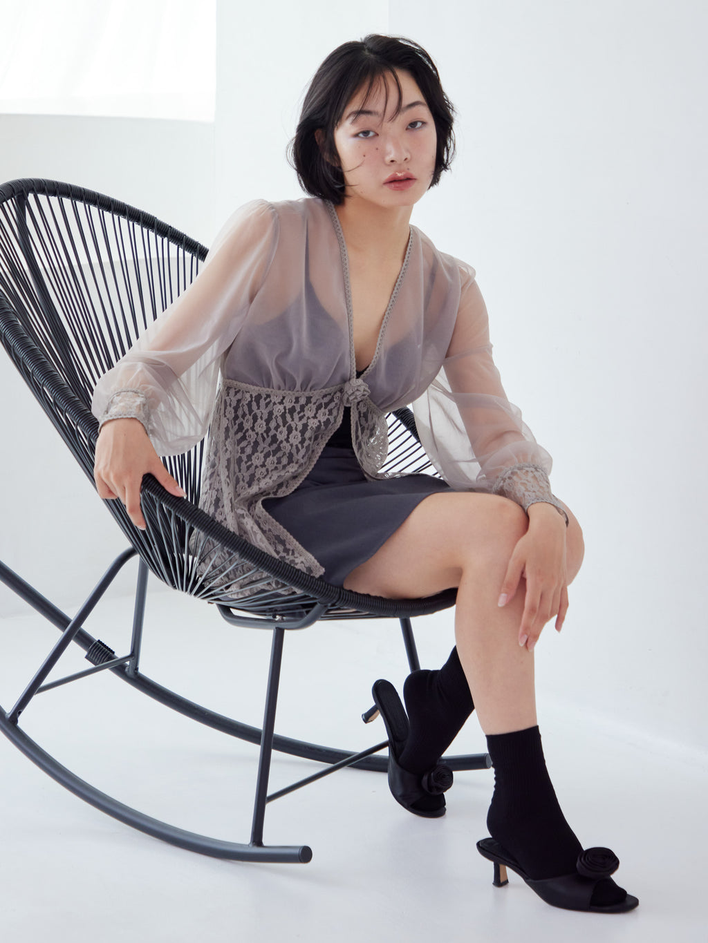 Rose sheer blouse グレー size:M model:161cm 富樫かなえ